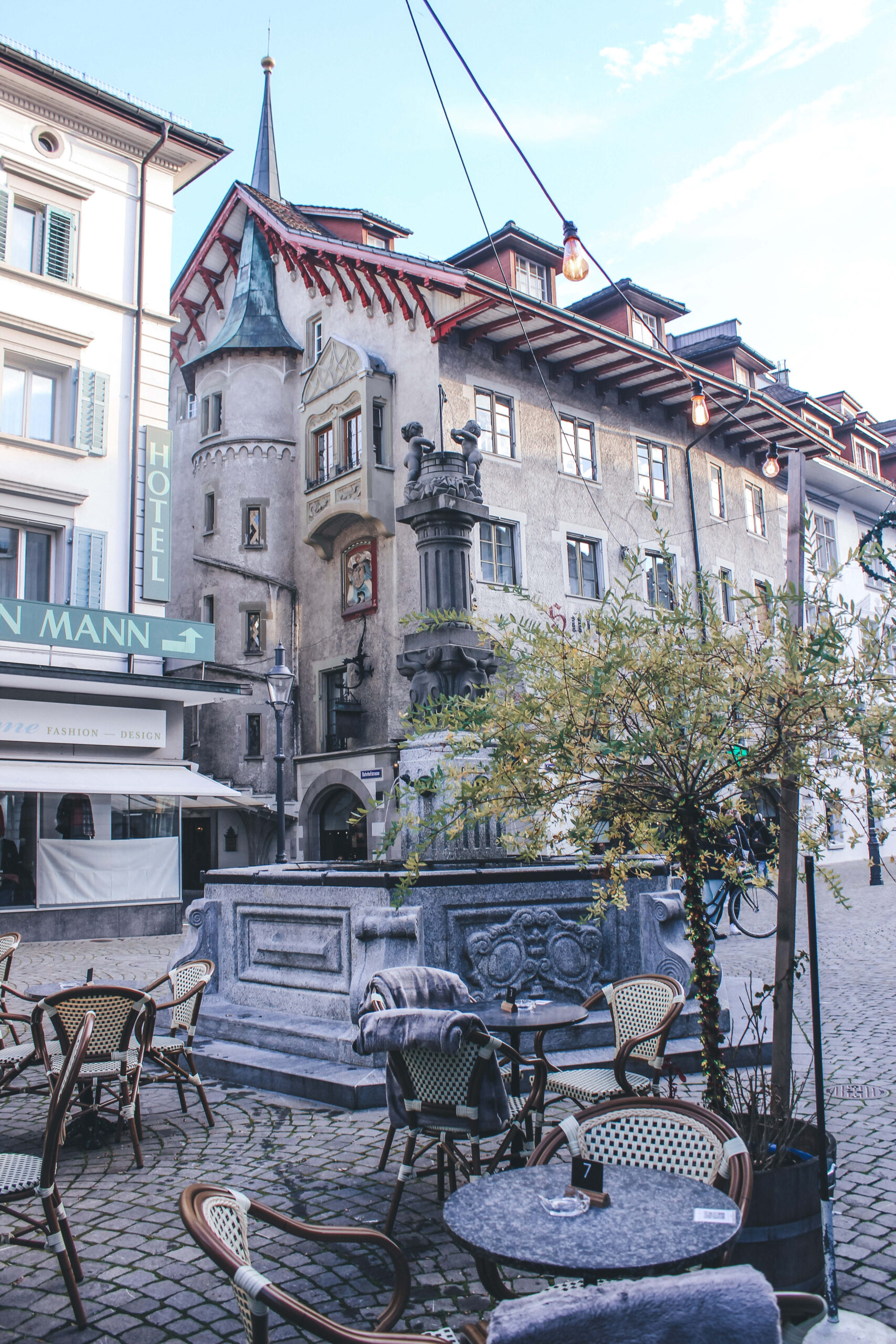 Lucerna città vecchia caffè